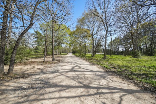 1893 Us Hwy 190 Drive, Huntsville, TX 77340