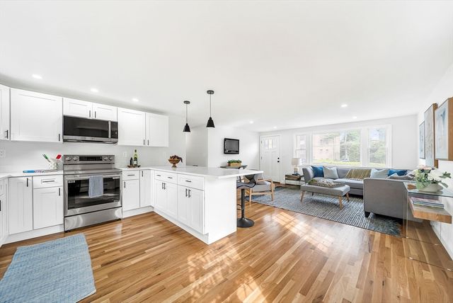 39 Collins St, Boston, MA 02136