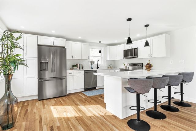 39 Collins St, Boston, MA 02136