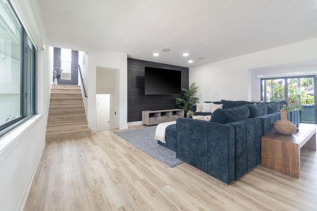 2878 NE 26th Street, Fort Lauderdale, FL 33305