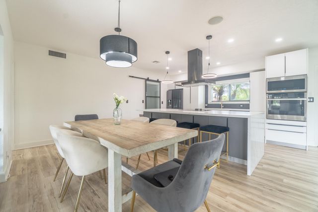 2878 NE 26th Street, Fort Lauderdale, FL 33305