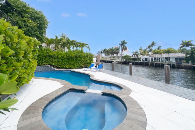 2878 NE 26th Street, Fort Lauderdale, FL 33305
