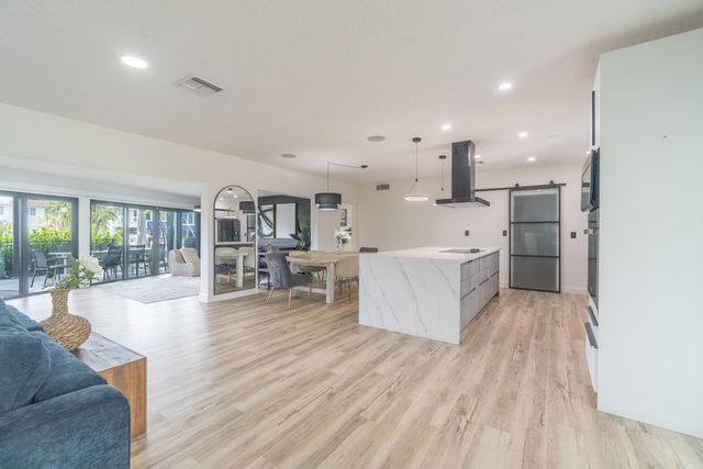 2878 NE 26th Street, Fort Lauderdale, FL 33305