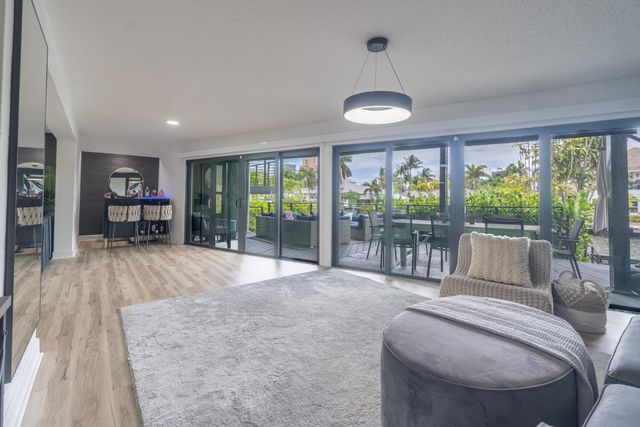 2878 NE 26th Street, Fort Lauderdale, FL 33305