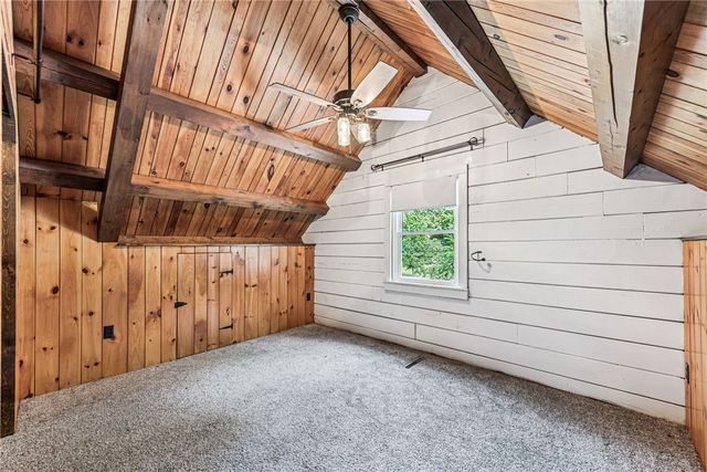 733 Mckee Rd, White Oak, PA 15131