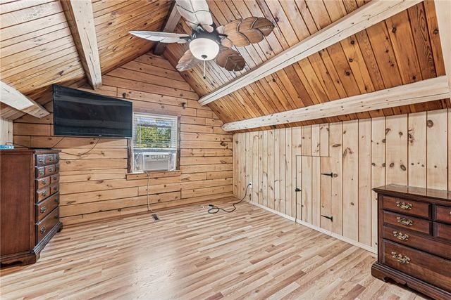 733 Mckee Rd, White Oak, PA 15131