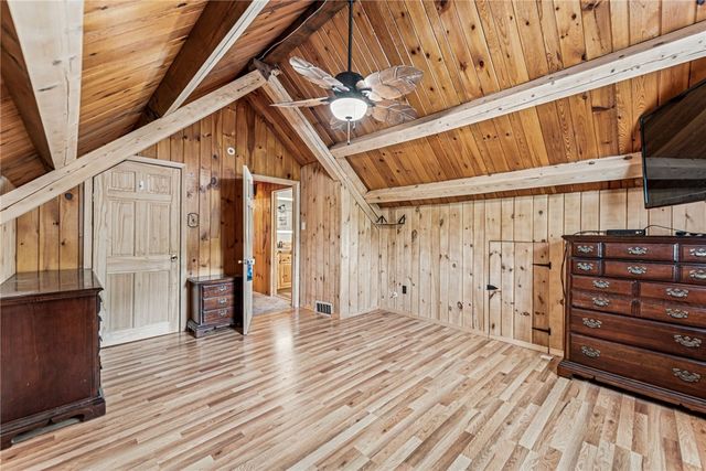 733 Mckee Rd, White Oak, PA 15131