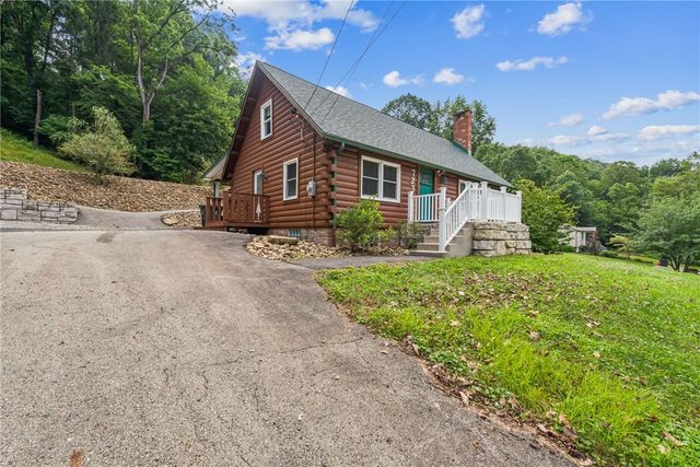 733 Mckee Rd, White Oak, PA 15131