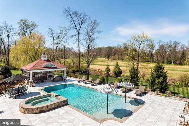 1075 S LEOPARD RD, Berwyn, PA 19312