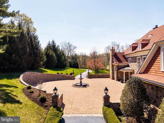 1075 S LEOPARD RD, Berwyn, PA 19312