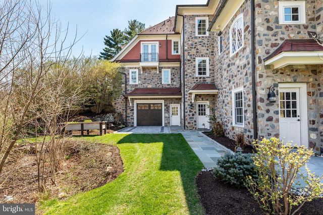 1075 S LEOPARD RD, Berwyn, PA 19312