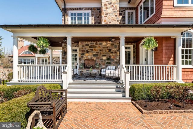 1075 S LEOPARD RD, Berwyn, PA 19312