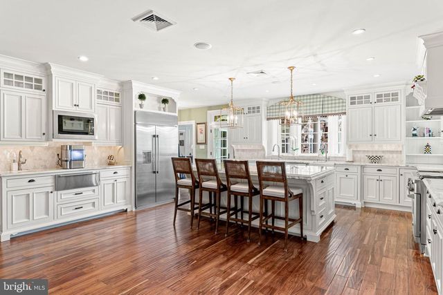1075 S LEOPARD RD, Berwyn, PA 19312