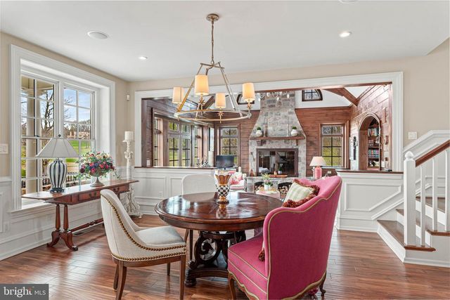 1075 S LEOPARD RD, Berwyn, PA 19312