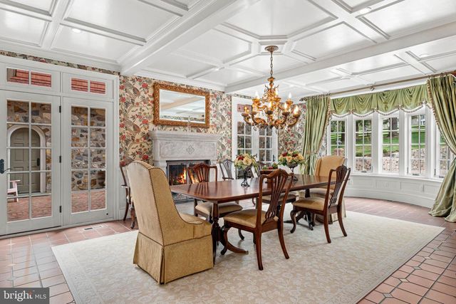 1075 S LEOPARD RD, Berwyn, PA 19312