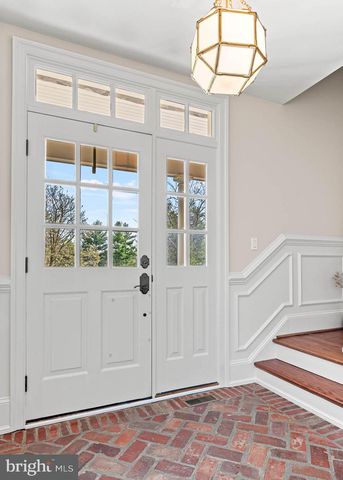 1075 S LEOPARD RD, Berwyn, PA 19312