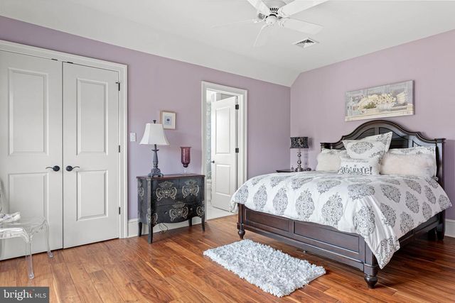 1075 S LEOPARD RD, Berwyn, PA 19312
