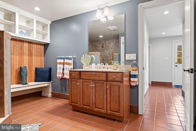 1075 S LEOPARD RD, Berwyn, PA 19312