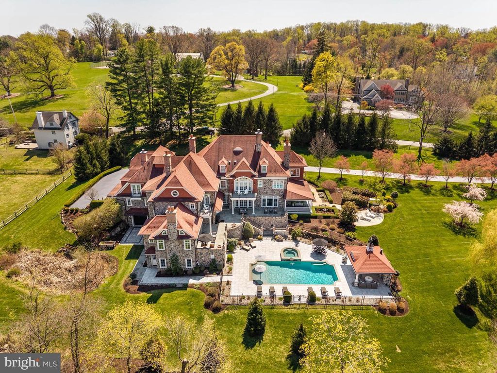1075 S LEOPARD RD, Berwyn, PA 19312