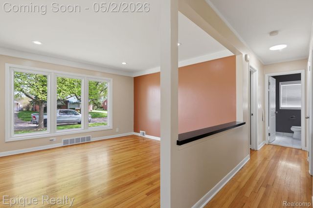 4442 Lutz Drive, Warren, MI 48092