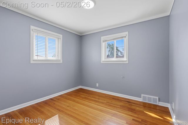4442 Lutz Drive, Warren, MI 48092