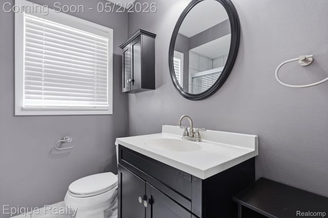4442 Lutz Drive, Warren, MI 48092