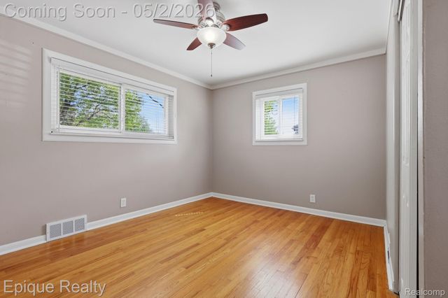 4442 Lutz Drive, Warren, MI 48092