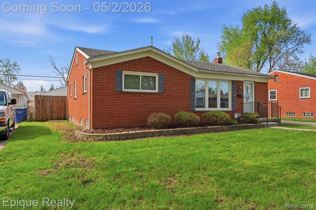 4442 Lutz Drive, Warren, MI 48092