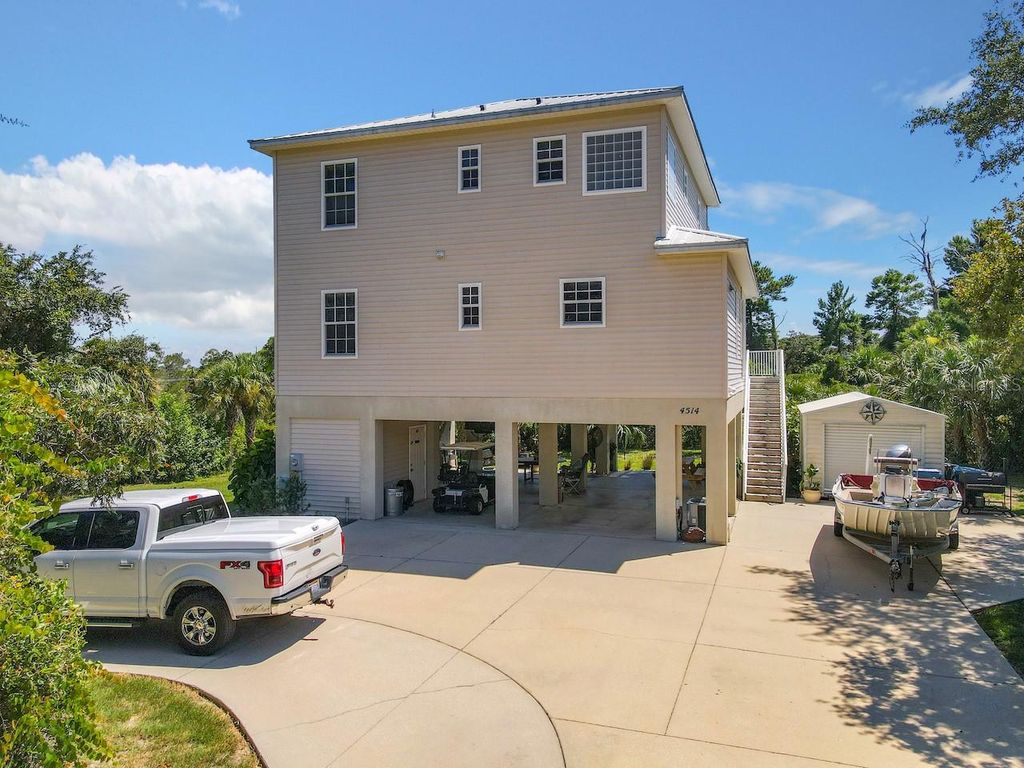 4514 FISHMAN AVENUE, Weeki Wachee, FL 34607