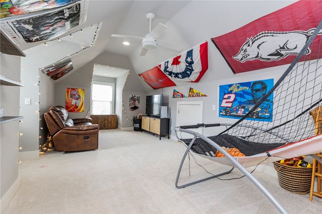 809 Wembley Park, Cave Springs, AR 72718