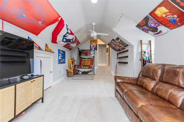 809 Wembley Park, Cave Springs, AR 72718