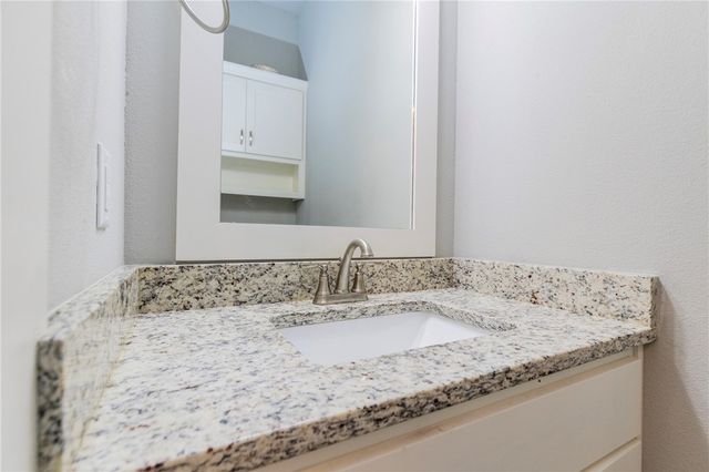 809 Wembley Park, Cave Springs, AR 72718