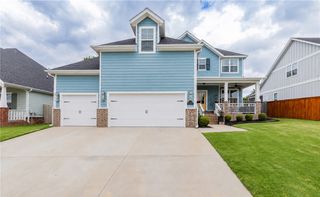 809 Wembley Park, Cave Springs, AR 72718
