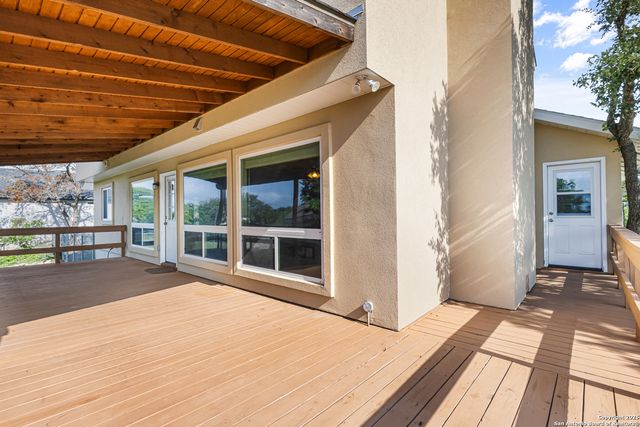890 Live Oak, Spring Branch, TX 78070