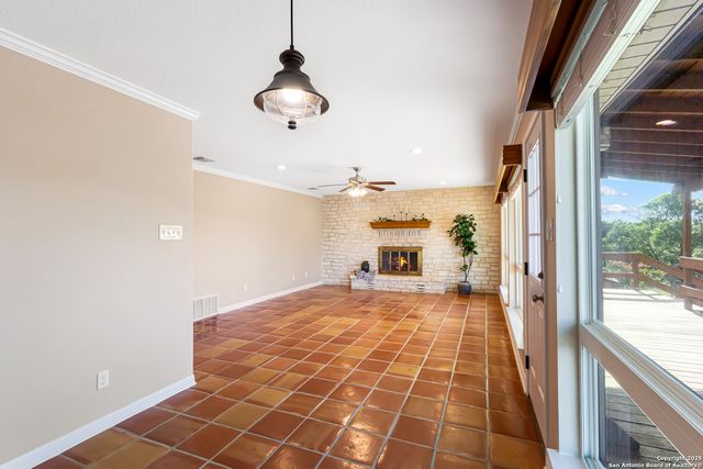 890 Live Oak, Spring Branch, TX 78070