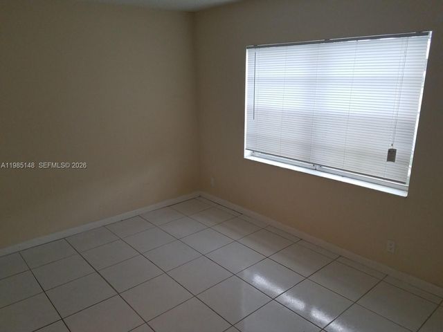 10040 Twin Lakes Dr 37-A, Coral Springs, FL 33071