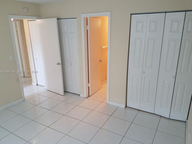 10040 Twin Lakes Dr 37-A, Coral Springs, FL 33071