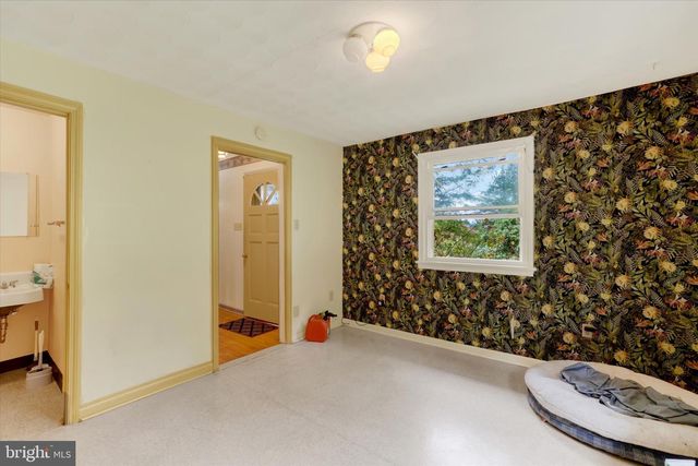 1345 WINDSOR RD, Red Lion, PA 17356