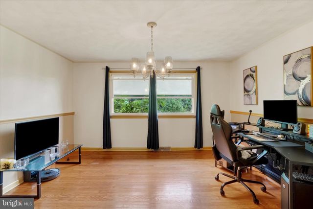 1345 WINDSOR RD, Red Lion, PA 17356