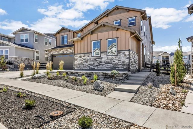 6671 Cross Bridge Circle, Castle Rock, CO 80108