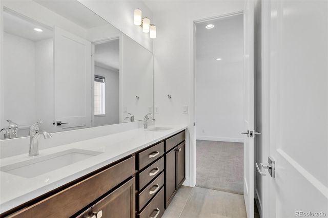 6671 Cross Bridge Circle, Castle Rock, CO 80108