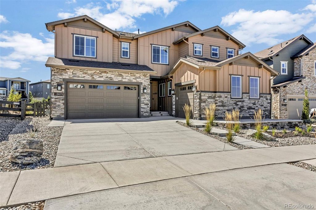 6671 Cross Bridge Circle, Castle Rock, CO 80108
