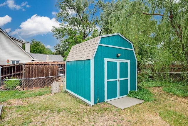 2048 N Forest Park St, Derby, KS 67037