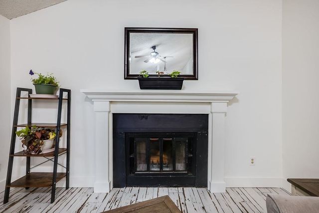 2048 N Forest Park St, Derby, KS 67037