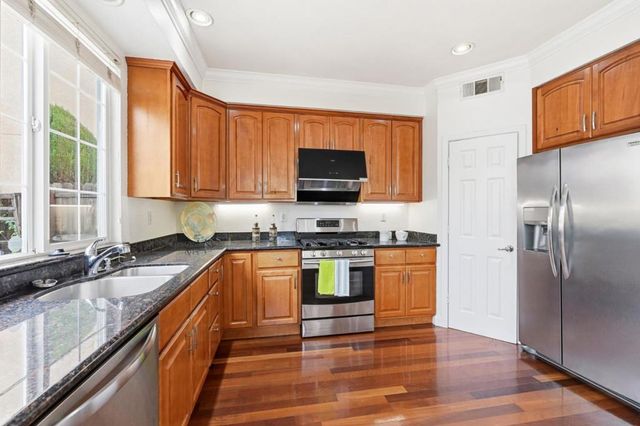 379 Alvarado Street, San Leandro, CA 94577