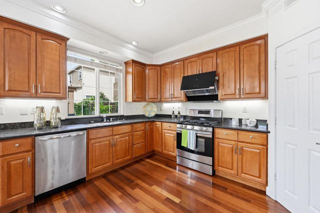 379 Alvarado Street, San Leandro, CA 94577