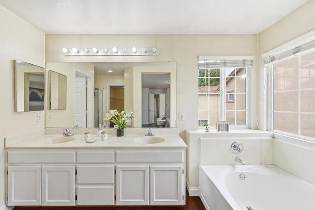 379 Alvarado Street, San Leandro, CA 94577