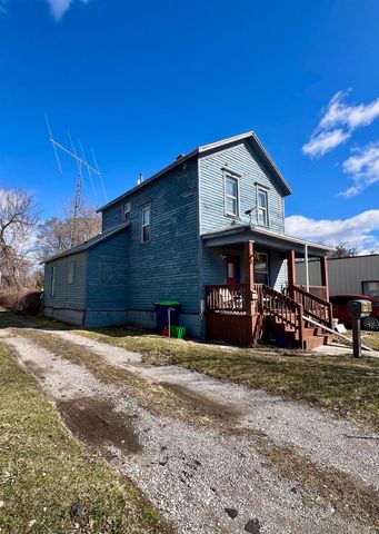 704 Salzburg Avenue, Bay City, MI 48706