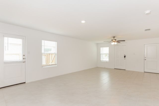 3154 Crestone Drive, Crandall, TX 75114