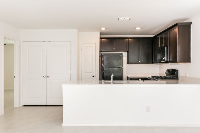 3154 Crestone Drive, Crandall, TX 75114